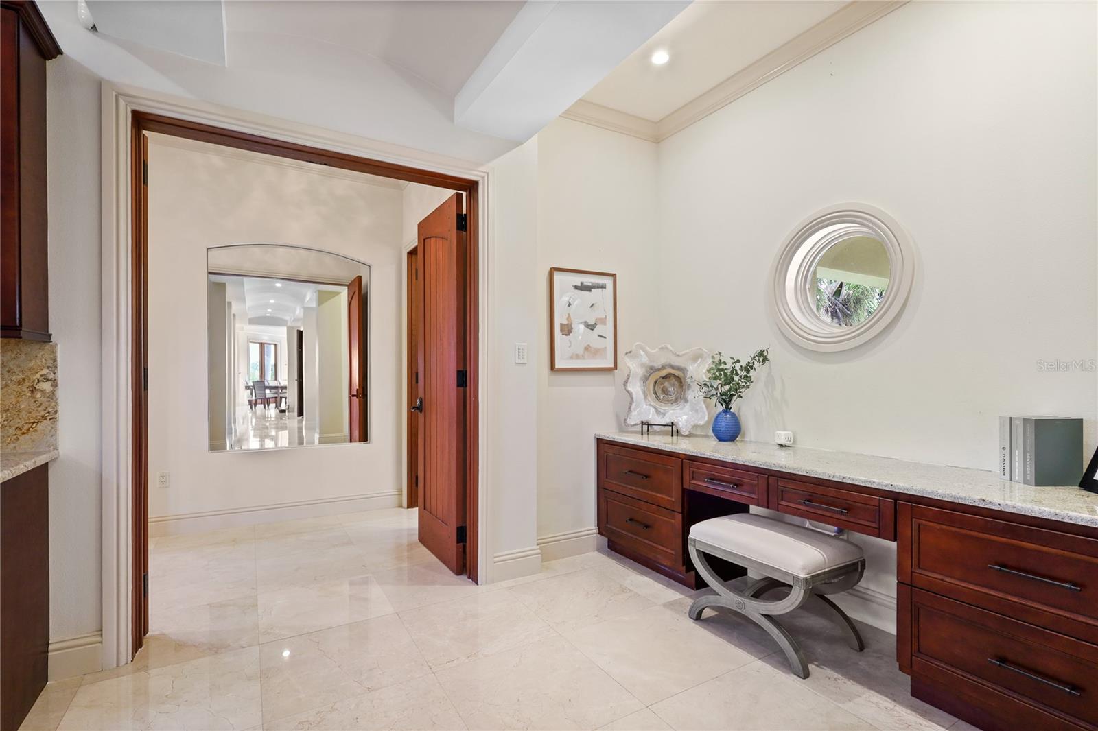 7158 HAWKS HARBOR CIR — photo 29