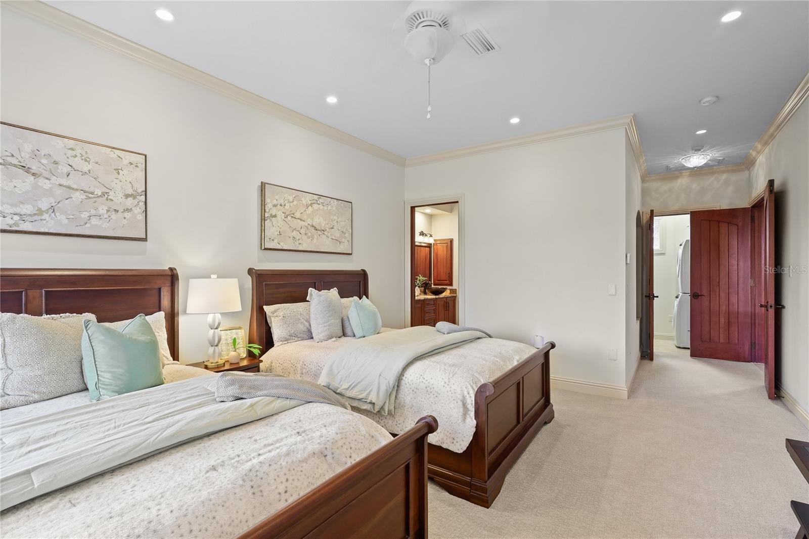 7158 HAWKS HARBOR CIR — photo 39