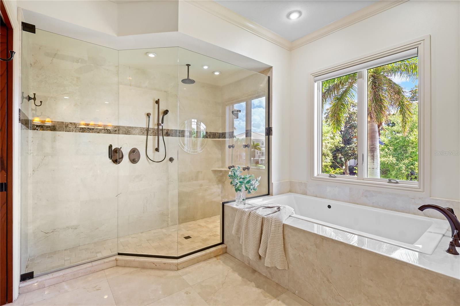 7158 HAWKS HARBOR CIR — photo 33