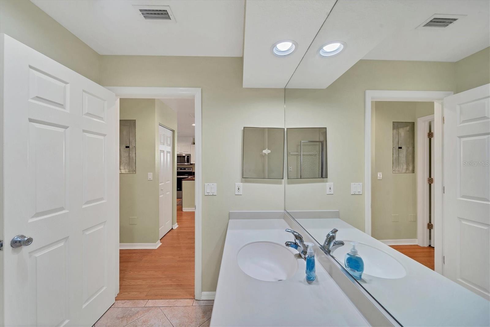 3604 54TH DR W #104 — photo 23
