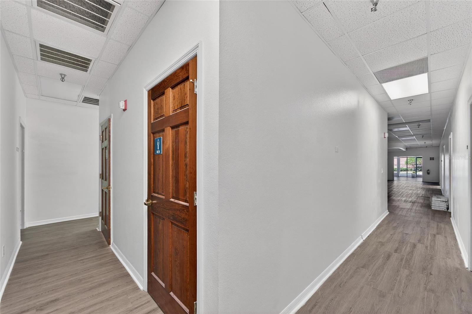 106 N EVERS ST — photo 13