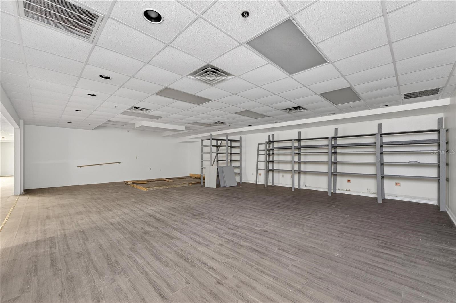106 N EVERS ST — photo 33