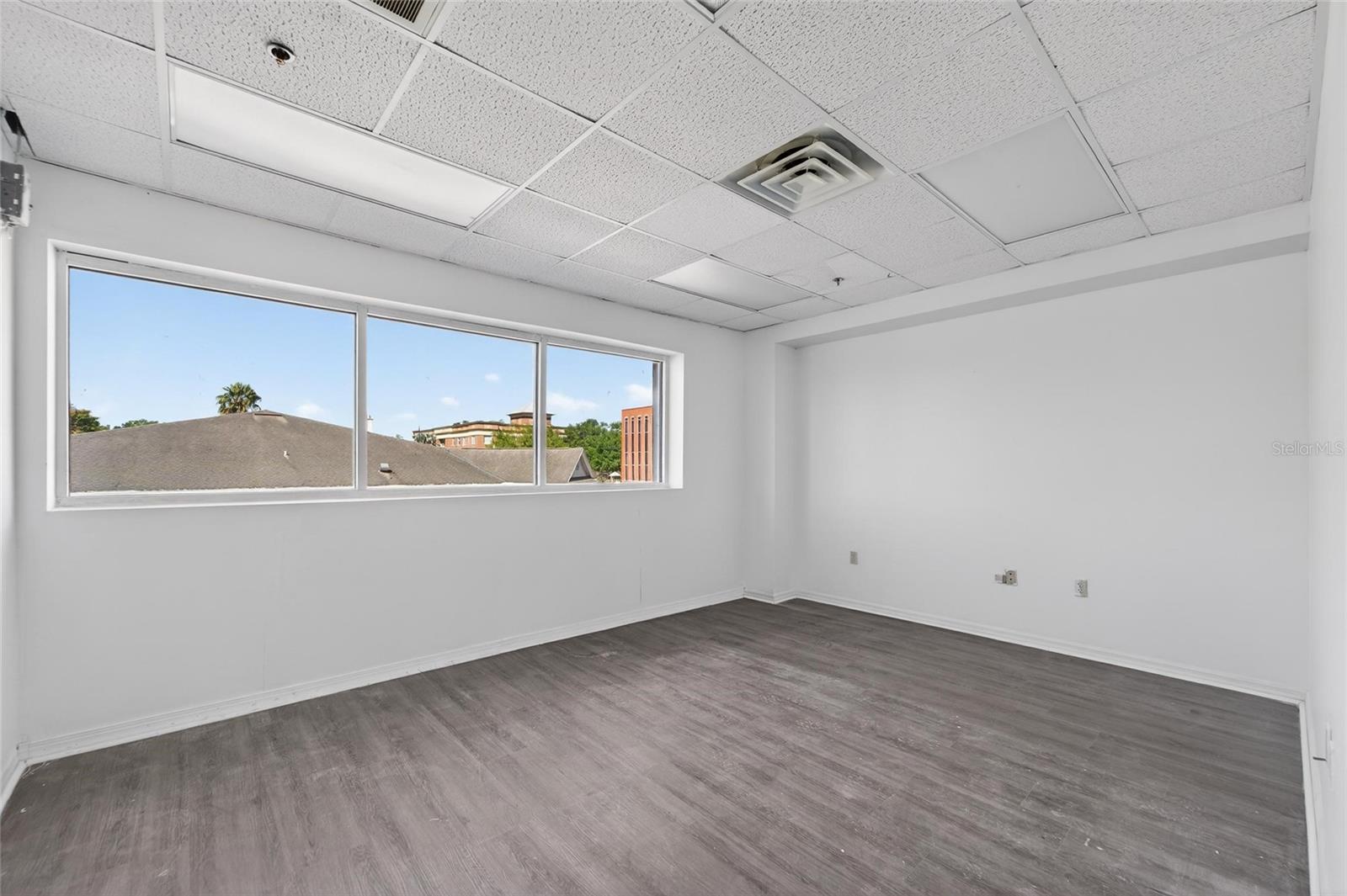 106 N EVERS ST — photo 23