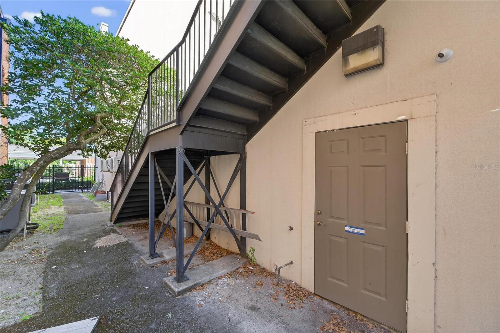 106 N EVERS ST — photo 41