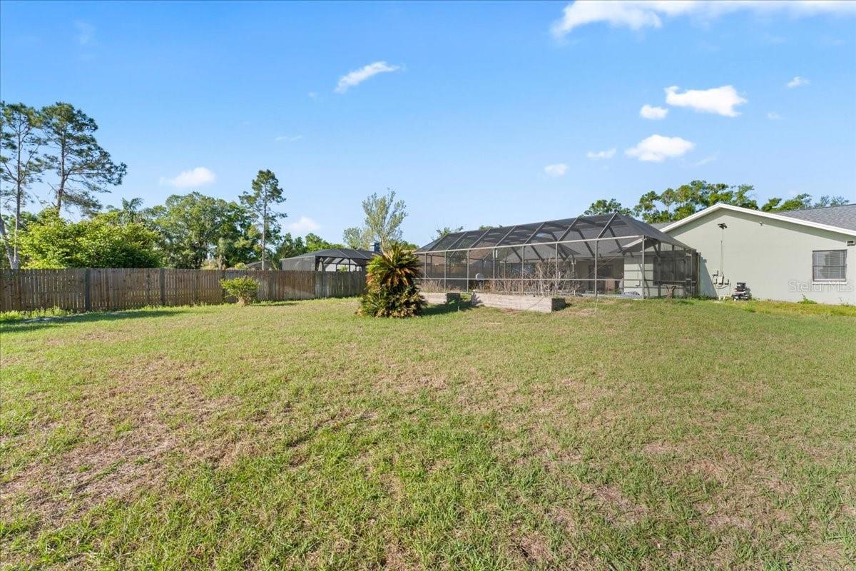 905 STRATFORD MANOR DR — photo 40