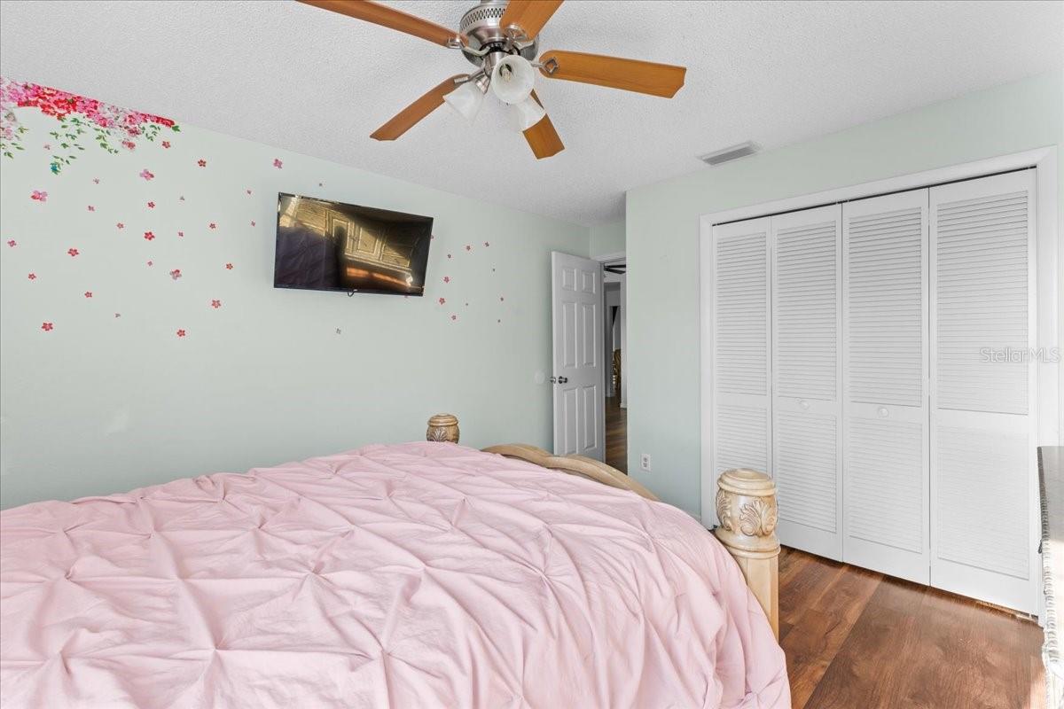 905 STRATFORD MANOR DR — photo 25