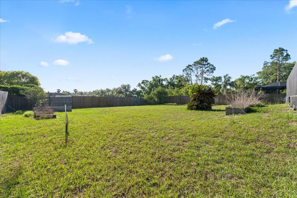 905 STRATFORD MANOR DR — photo 41