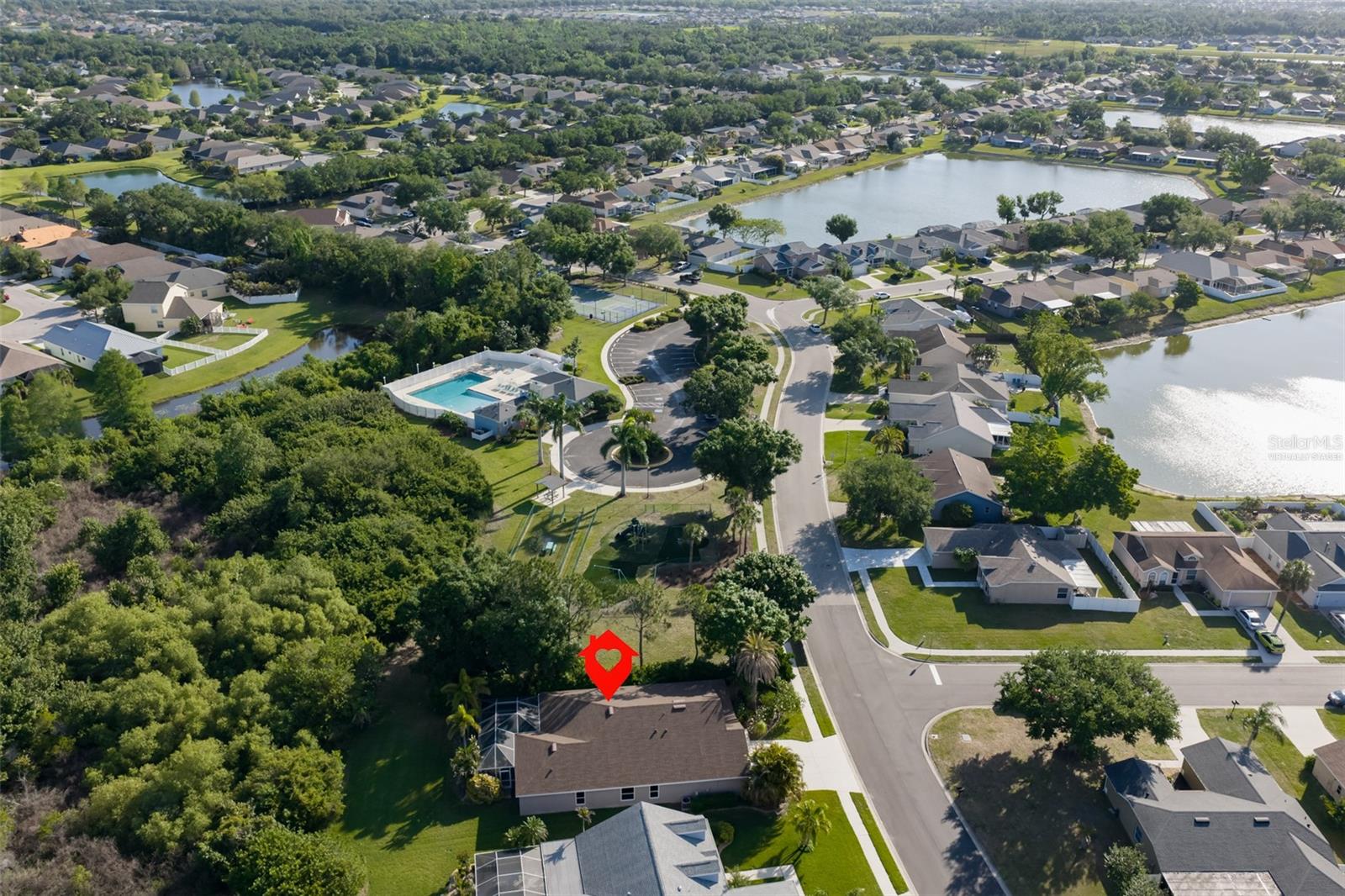 4061 KINGSFIELD DR — photo 53