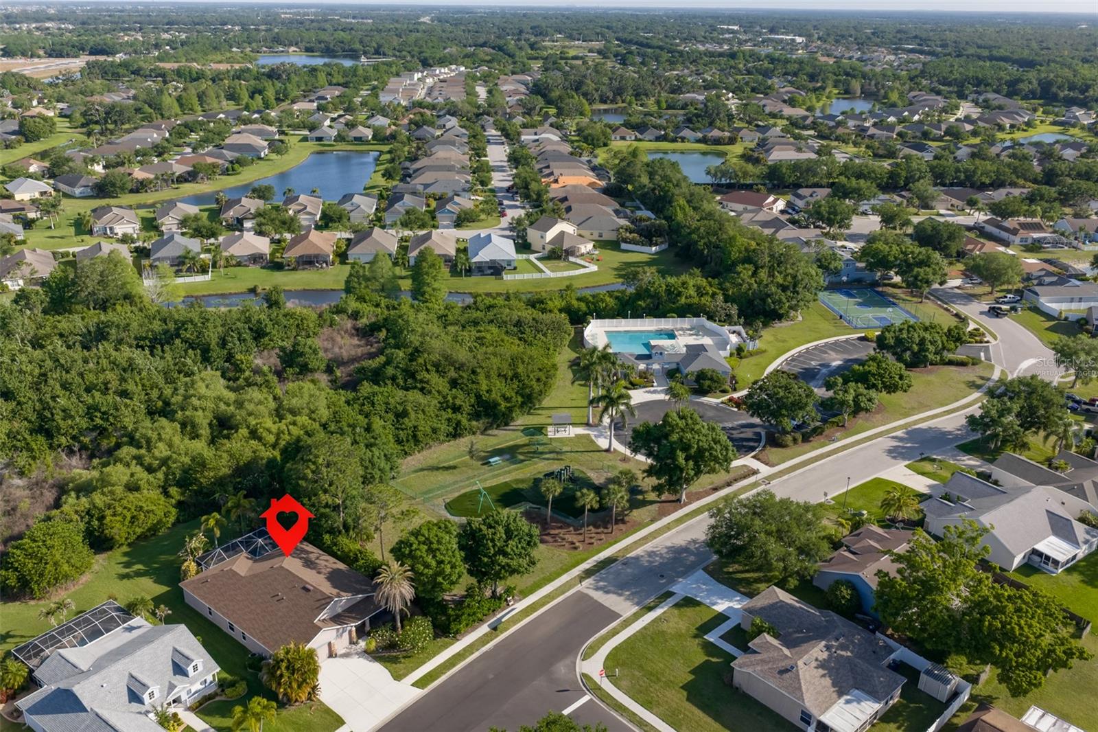 4061 KINGSFIELD DR — photo 51