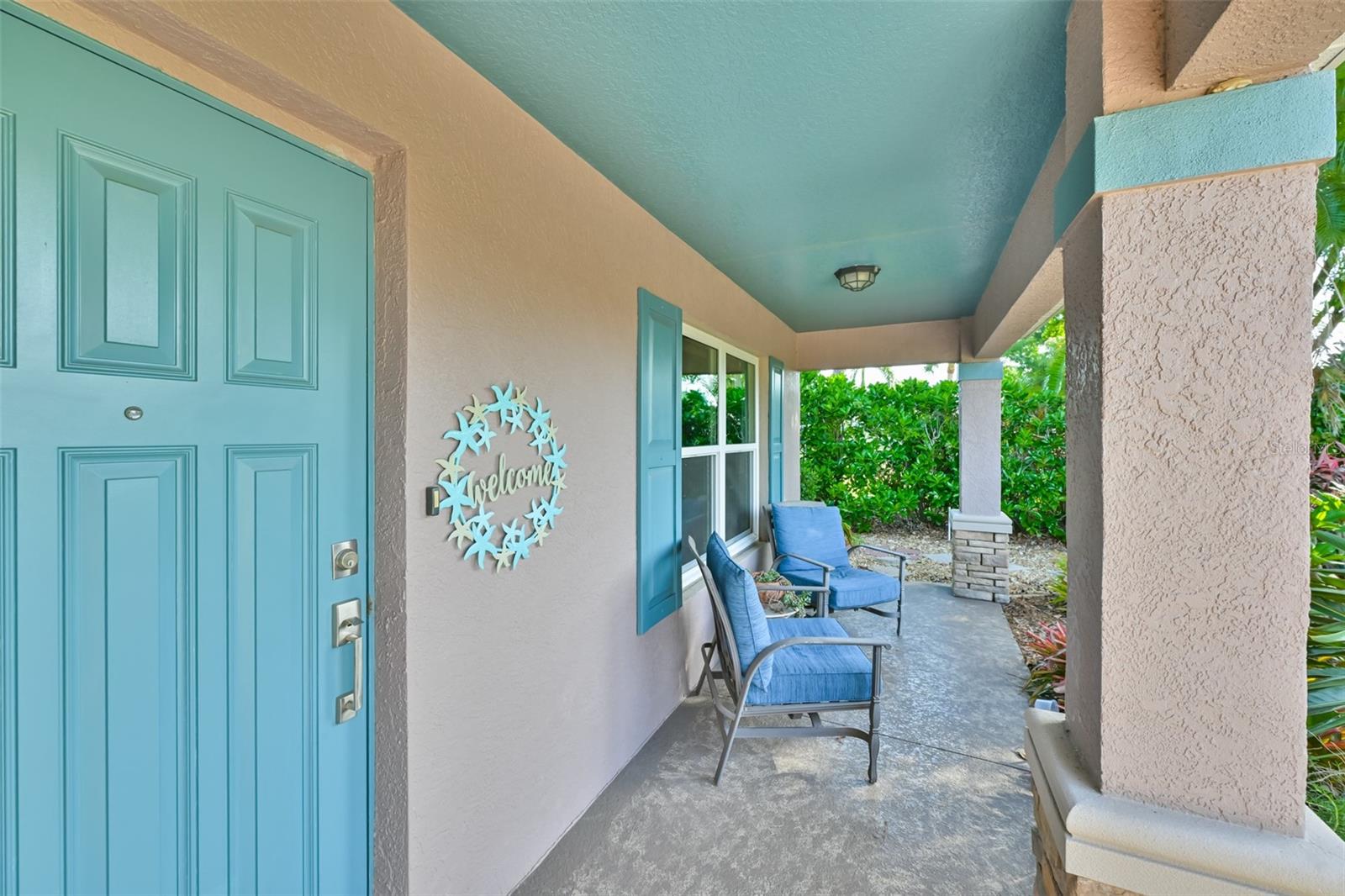 4061 KINGSFIELD DR — photo 8