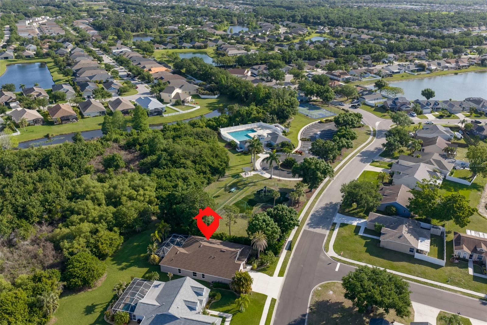 4061 KINGSFIELD DR — photo 54