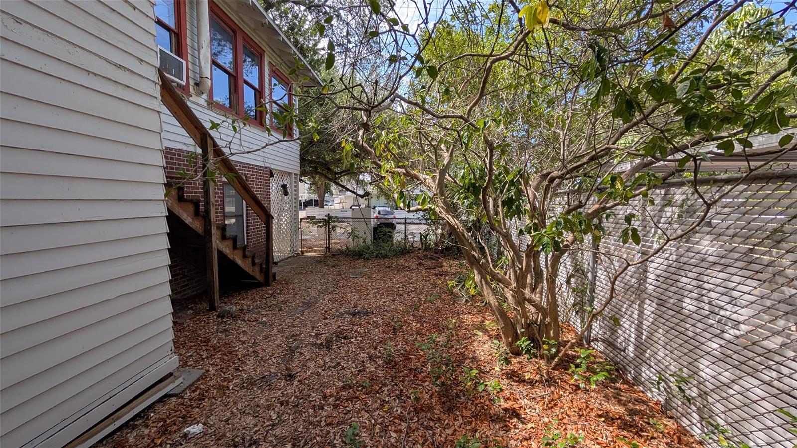 114 S BUNGALOW PARK AVE — photo 96