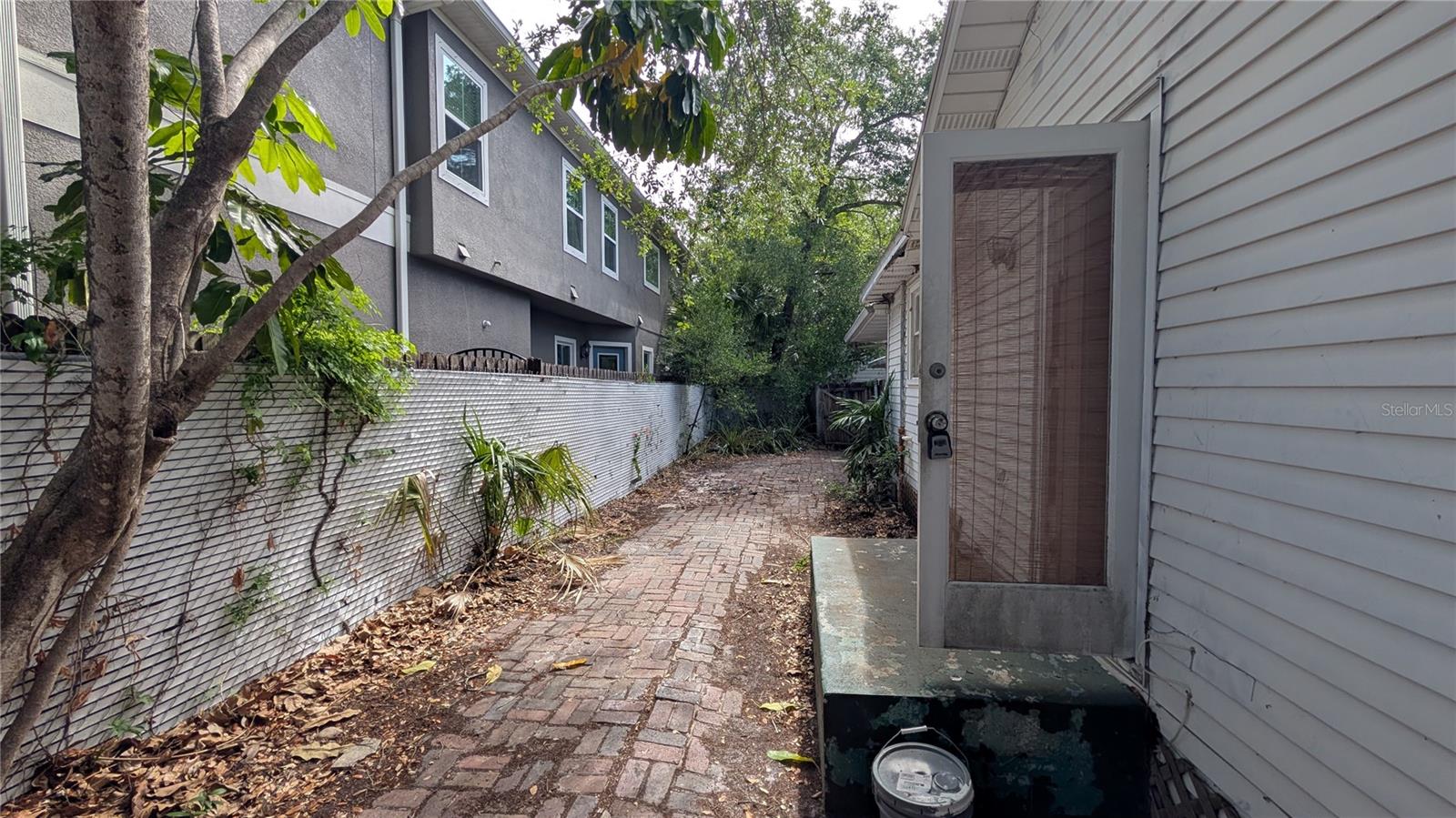 114 S BUNGALOW PARK AVE — photo 33