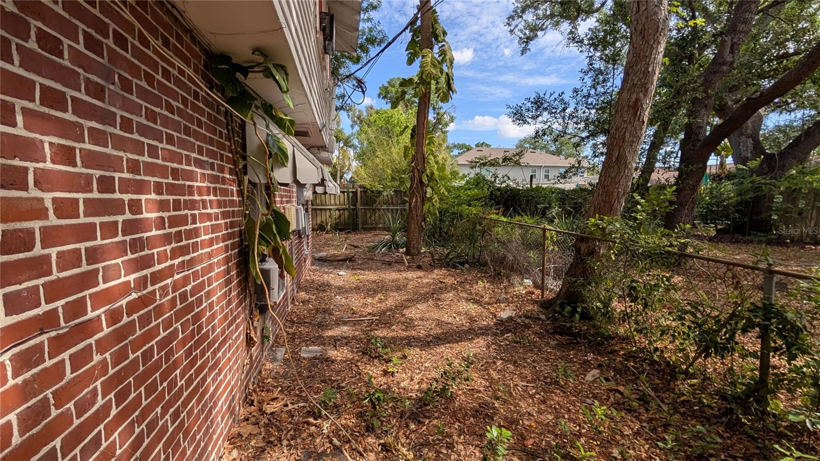 114 S BUNGALOW PARK AVE — photo 92