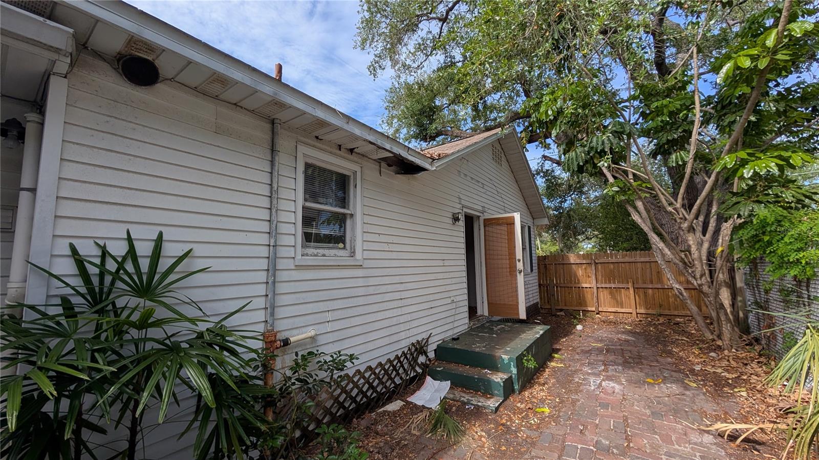 114 S BUNGALOW PARK AVE — photo 36