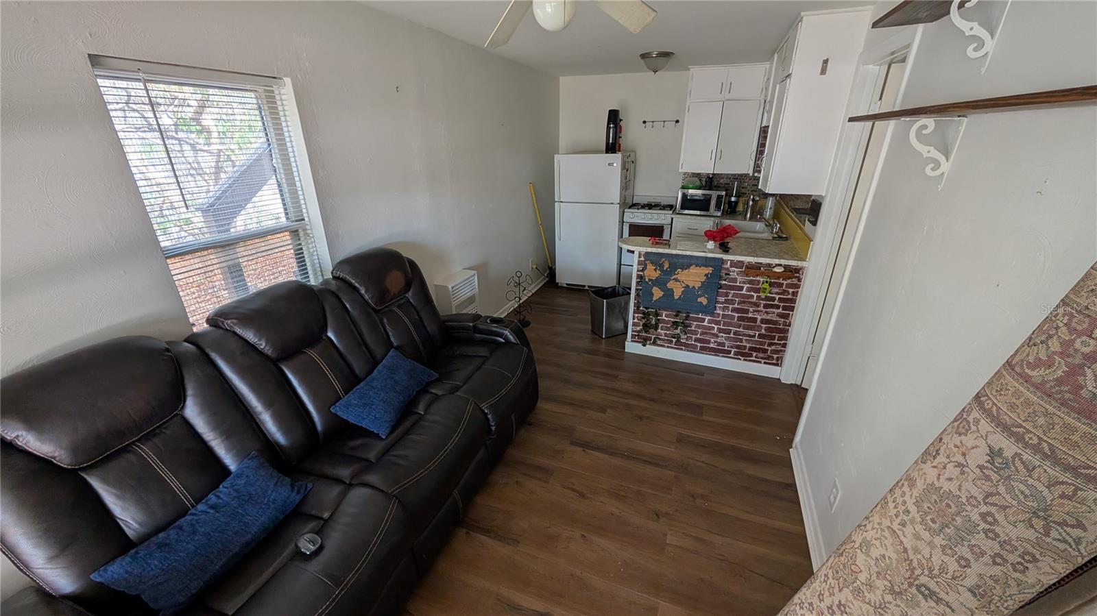 114 S BUNGALOW PARK AVE — photo 47