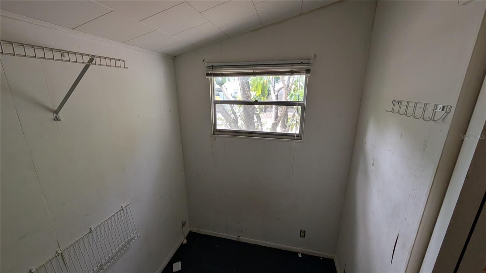 114 S BUNGALOW PARK AVE — photo 19