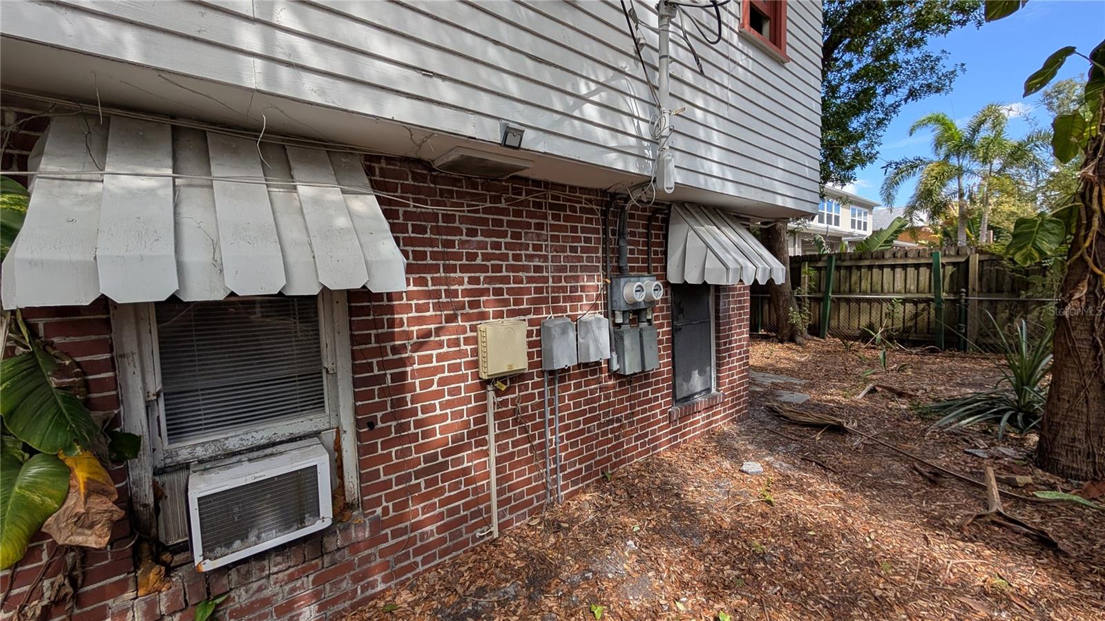 114 S BUNGALOW PARK AVE — photo 93