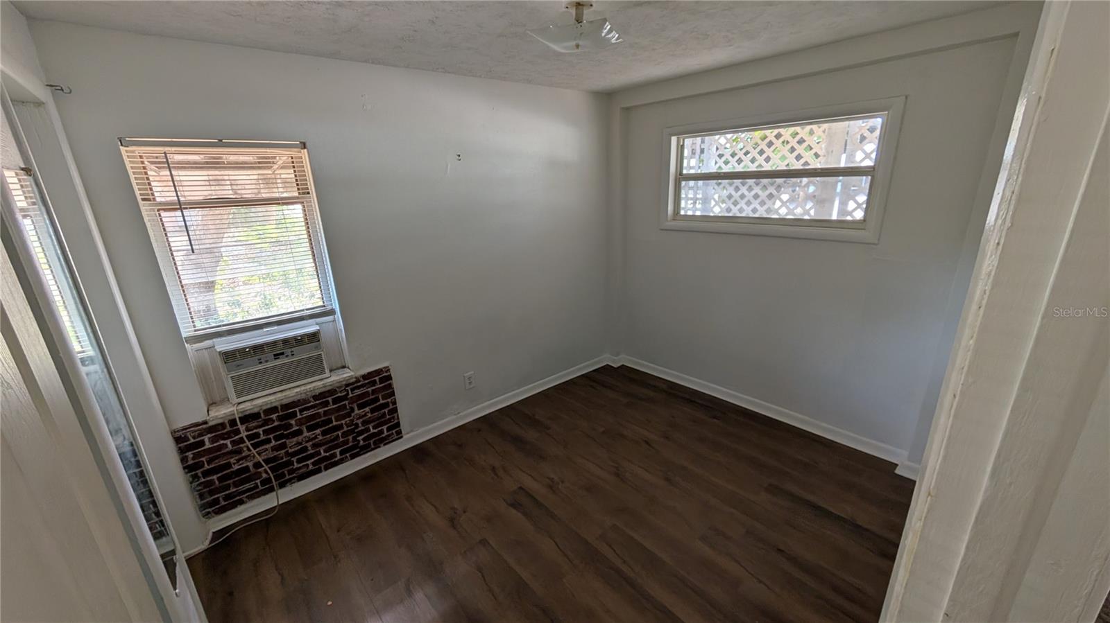 114 S BUNGALOW PARK AVE — photo 54