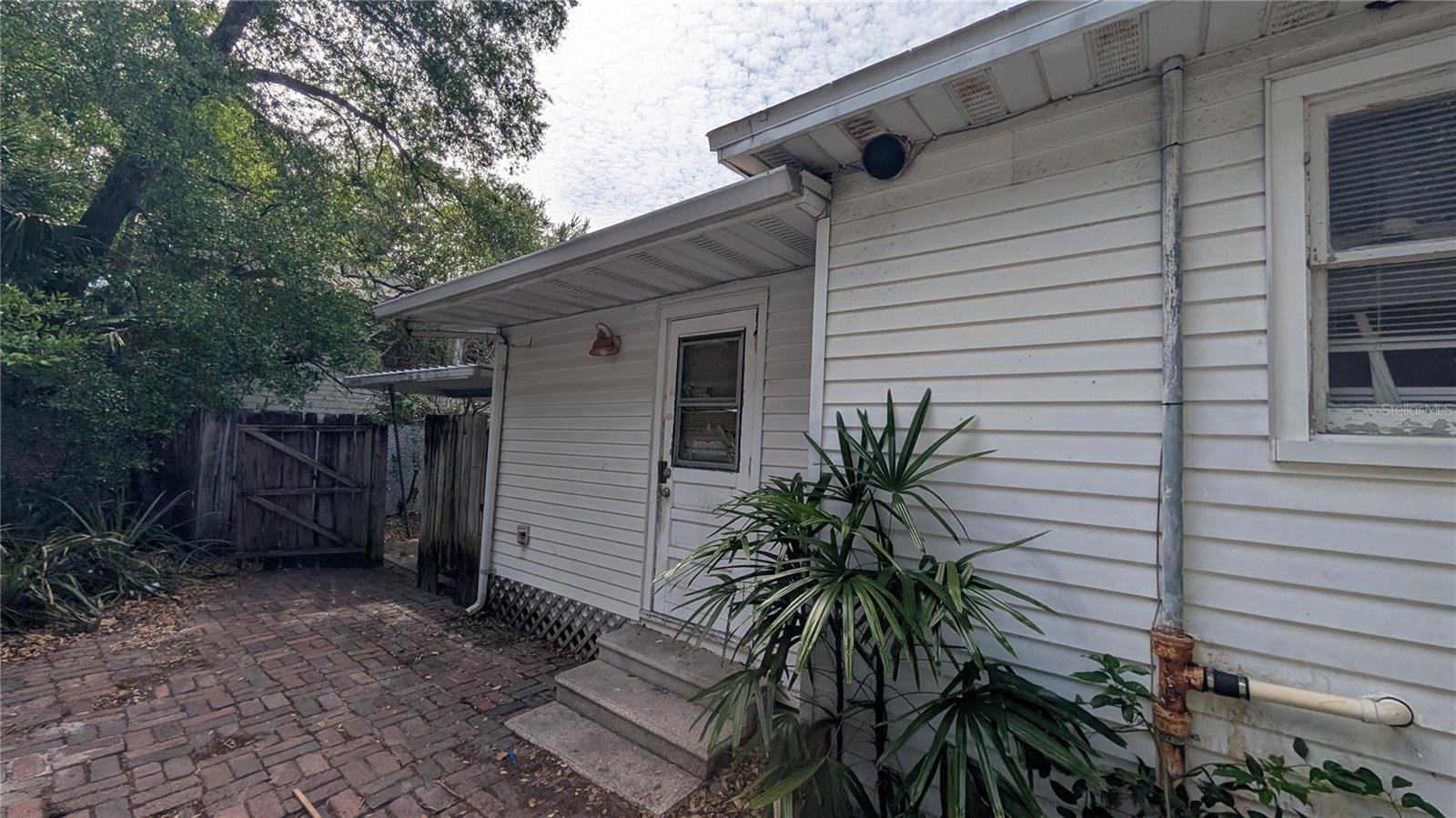114 S BUNGALOW PARK AVE — photo 35