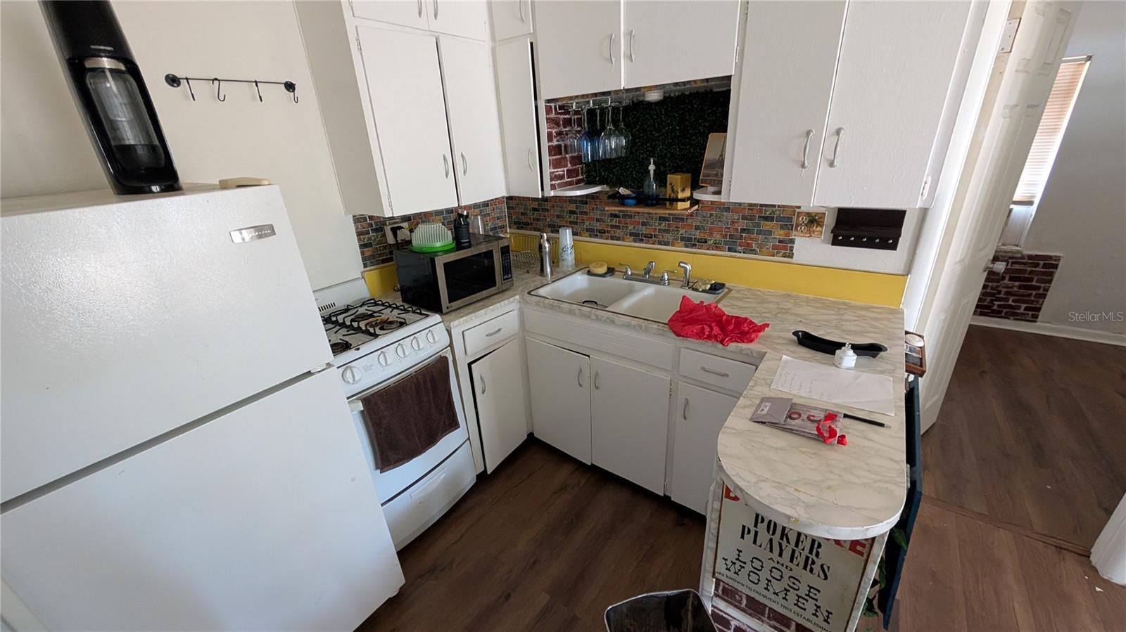 114 S BUNGALOW PARK AVE — photo 49