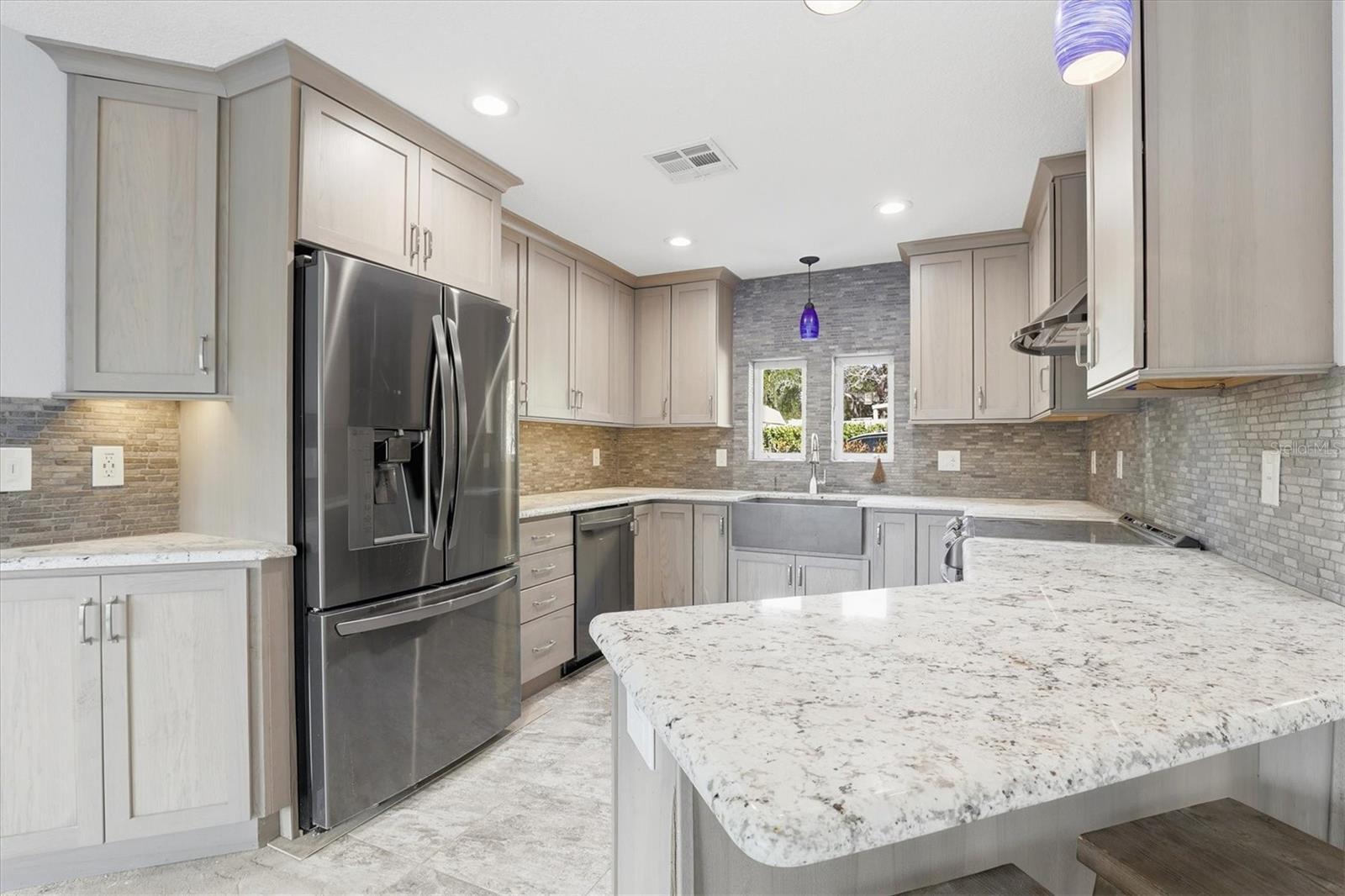 302 GEORGIA AVE — photo 15