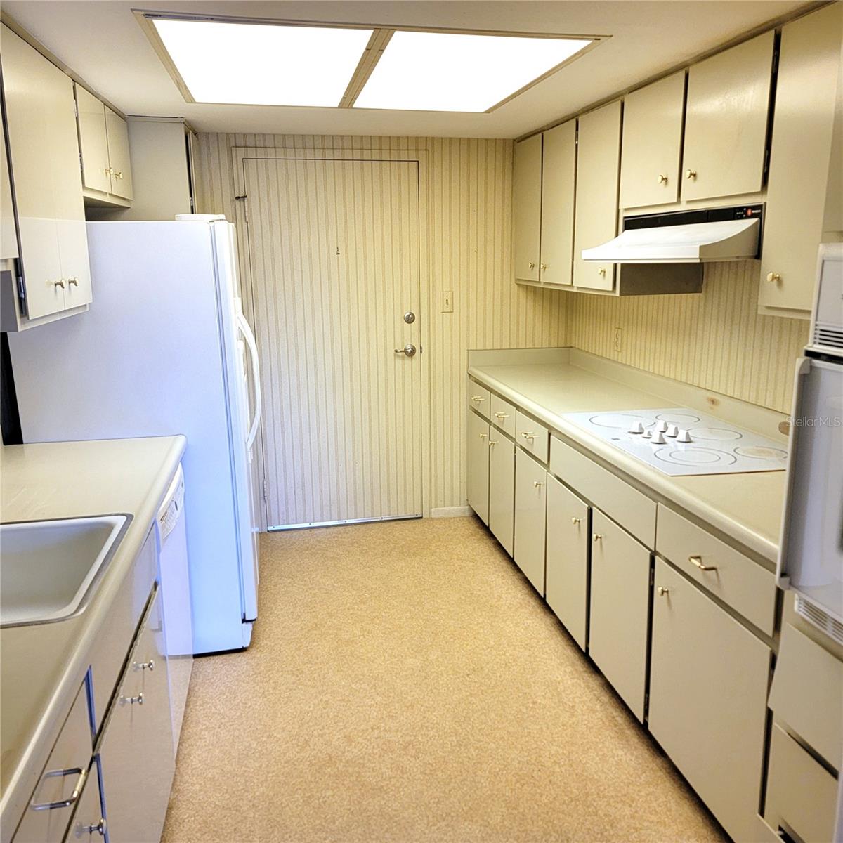 435 S GULFSTREAM AVE #605 — photo 7
