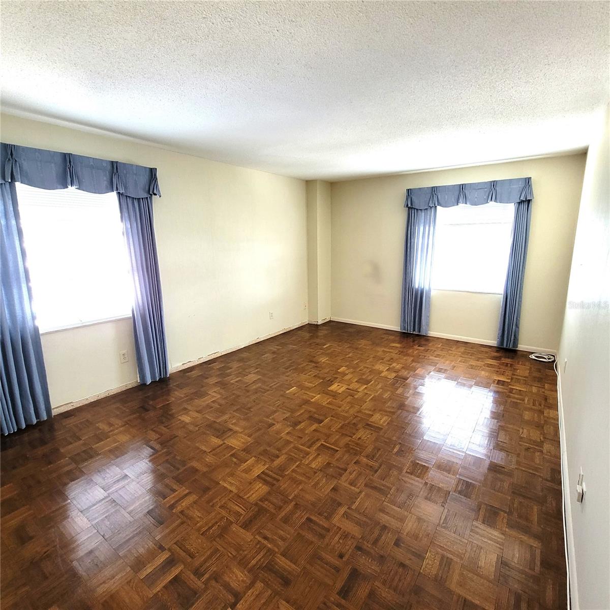 435 S GULFSTREAM AVE #605 — photo 15
