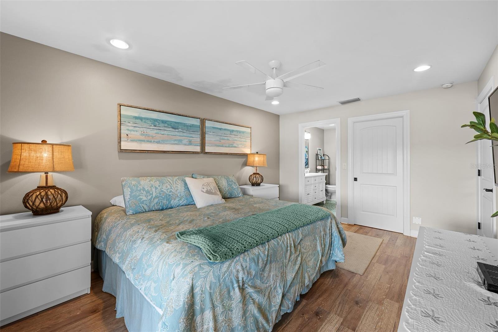 4750 BRITTANY DR S #126 — photo 21