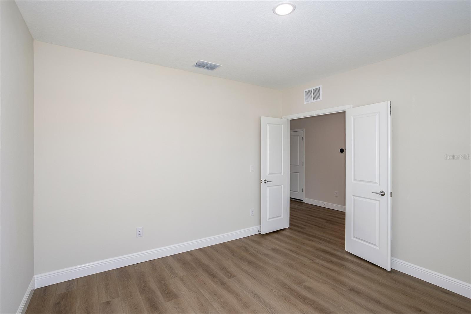 9936 ANNUNCIATION DR — photo 23