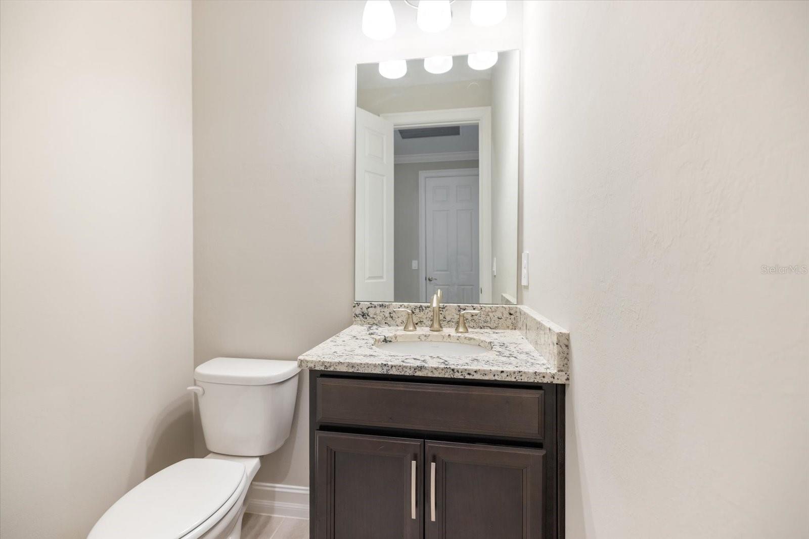 520 MARAVIYA BLVD — photo 24