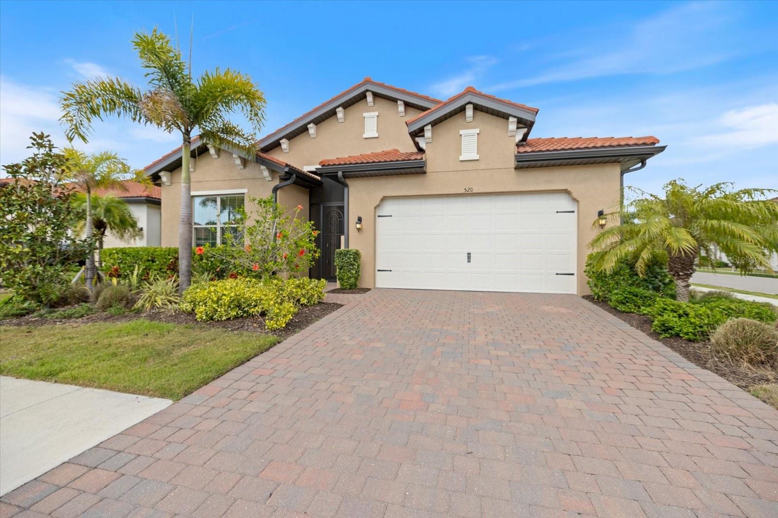 520 MARAVIYA BLVD — photo 9