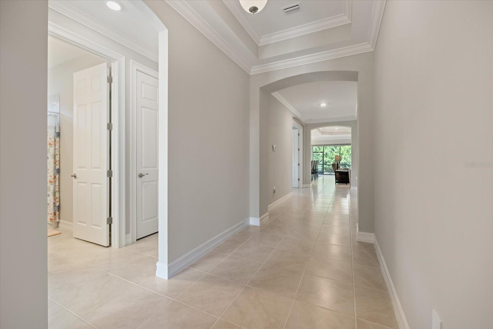 520 MARAVIYA BLVD — photo 12