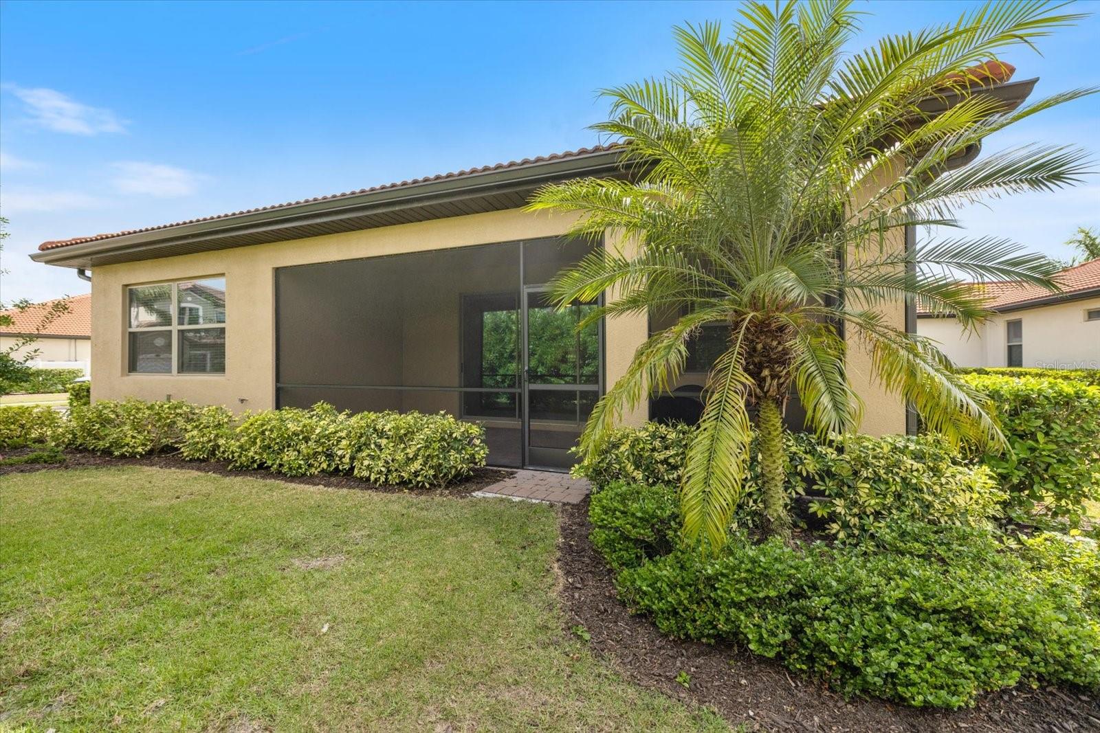 520 MARAVIYA BLVD — photo 37