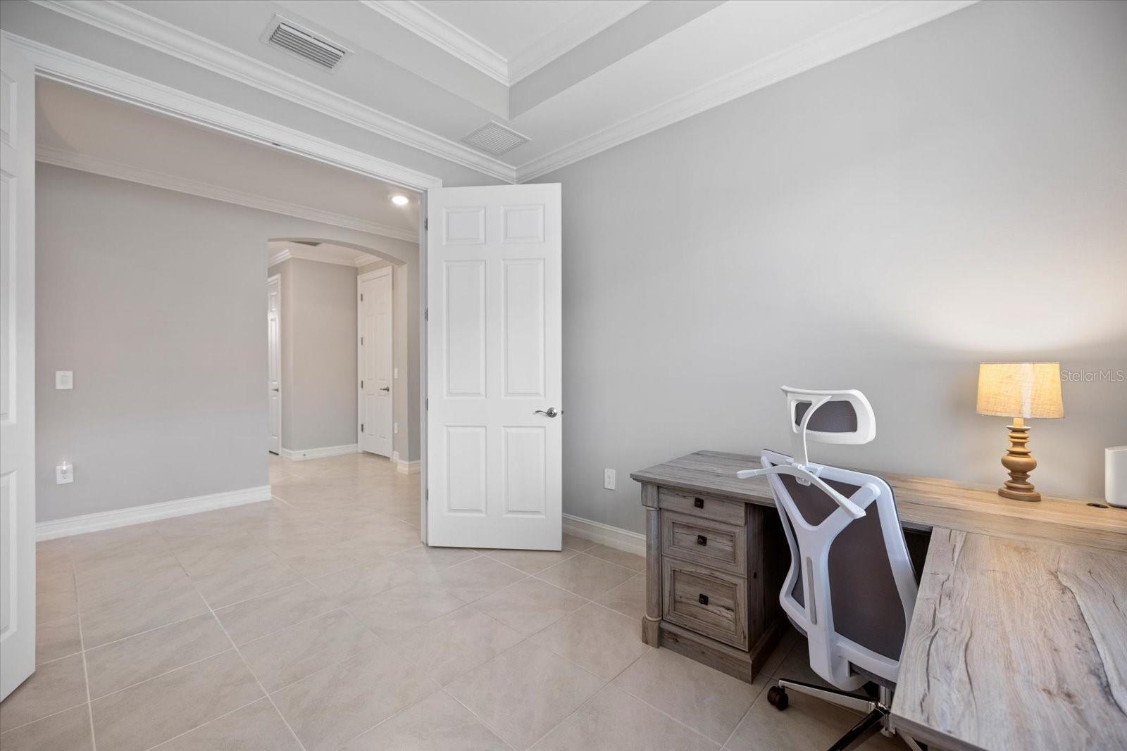 520 MARAVIYA BLVD — photo 30