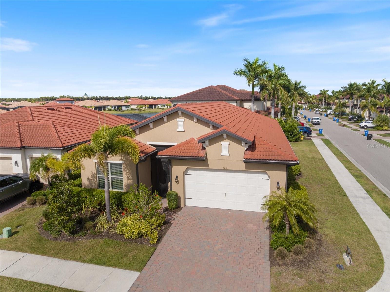 520 MARAVIYA BLVD — photo 8