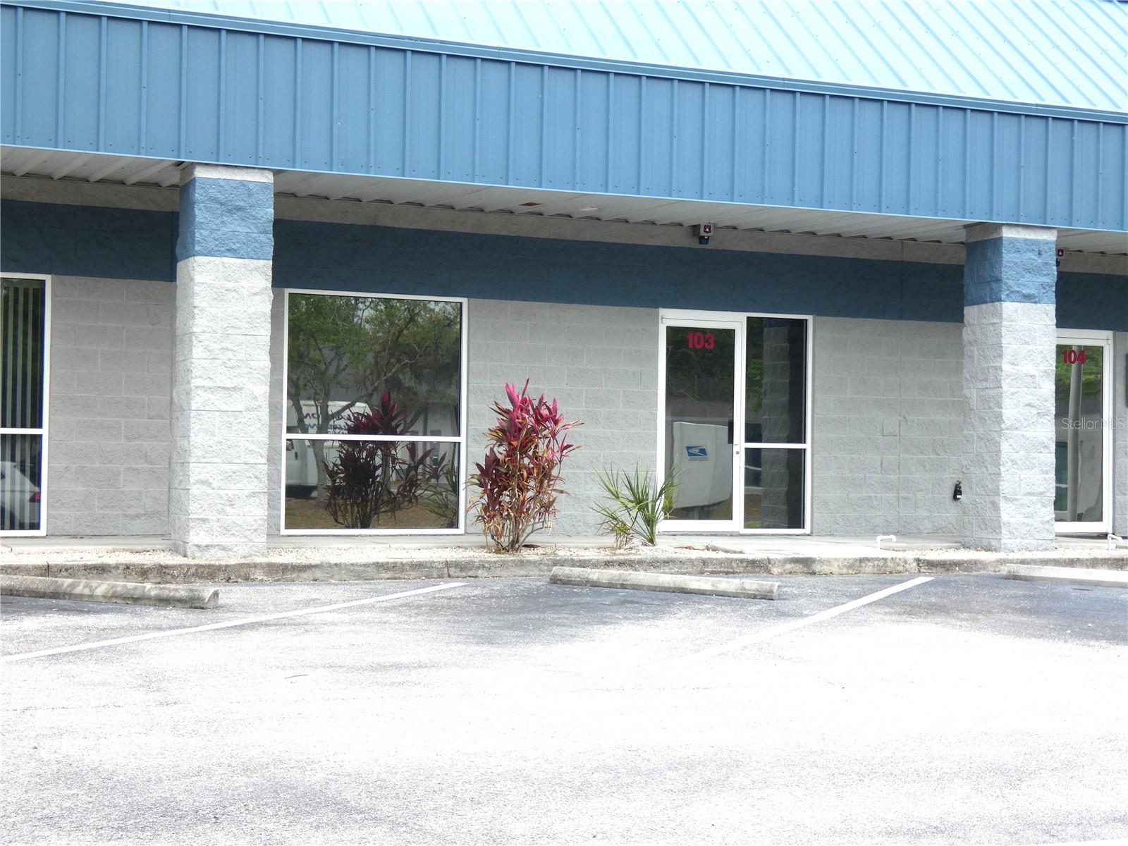 1882 PORTER LAKE DR #103 — photo 2