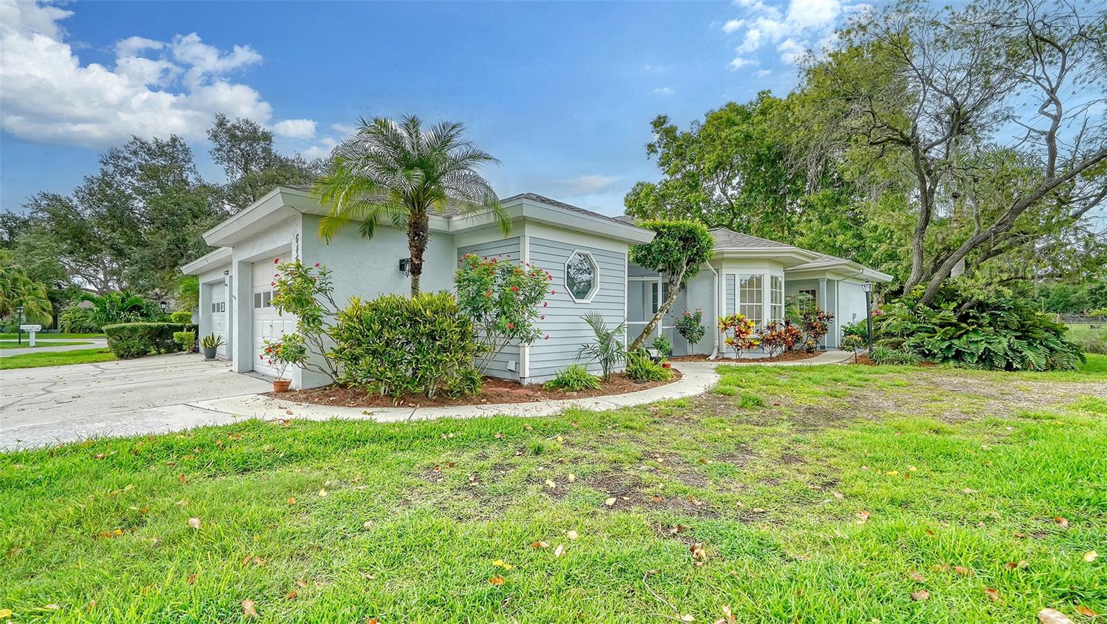 6467 CARRINGTON CIR #43 — photo 3