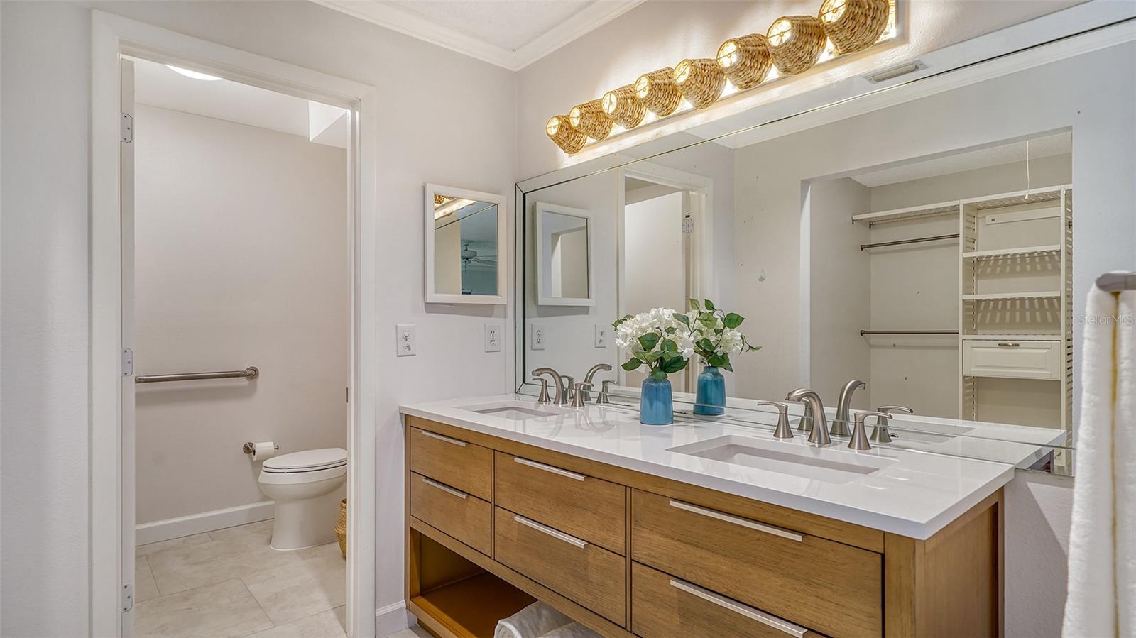 6467 CARRINGTON CIR #43 — photo 30
