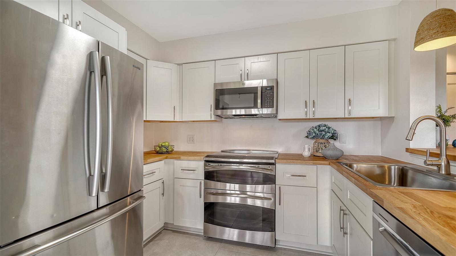 6467 CARRINGTON CIR #43 — photo 17