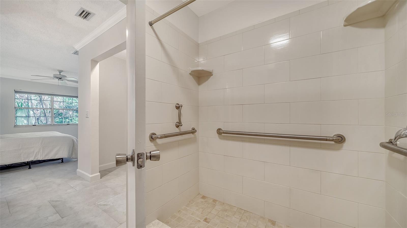 6467 CARRINGTON CIR #43 — photo 33