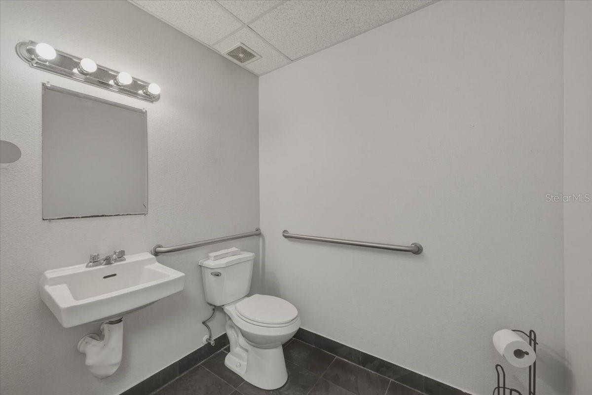 1882 PORTER LAKE DR #106 — photo 10