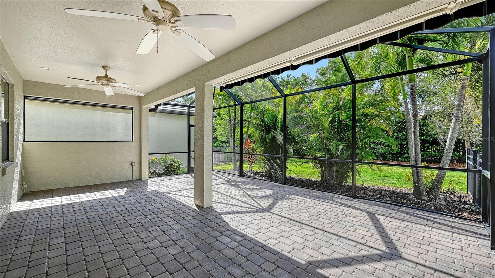7702 RIO BELLA PL — photo 37