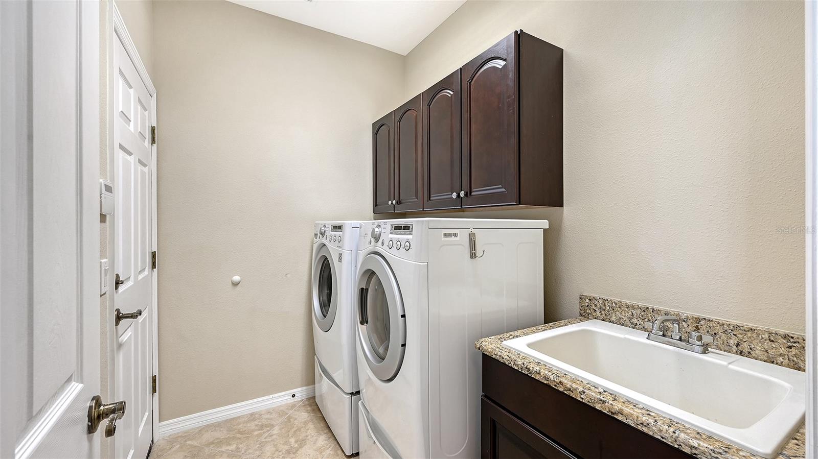 7702 RIO BELLA PL — photo 34