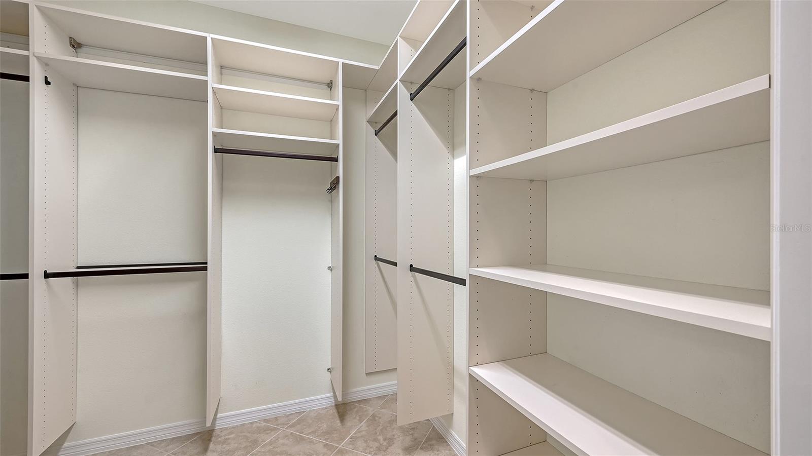 7702 RIO BELLA PL — photo 27