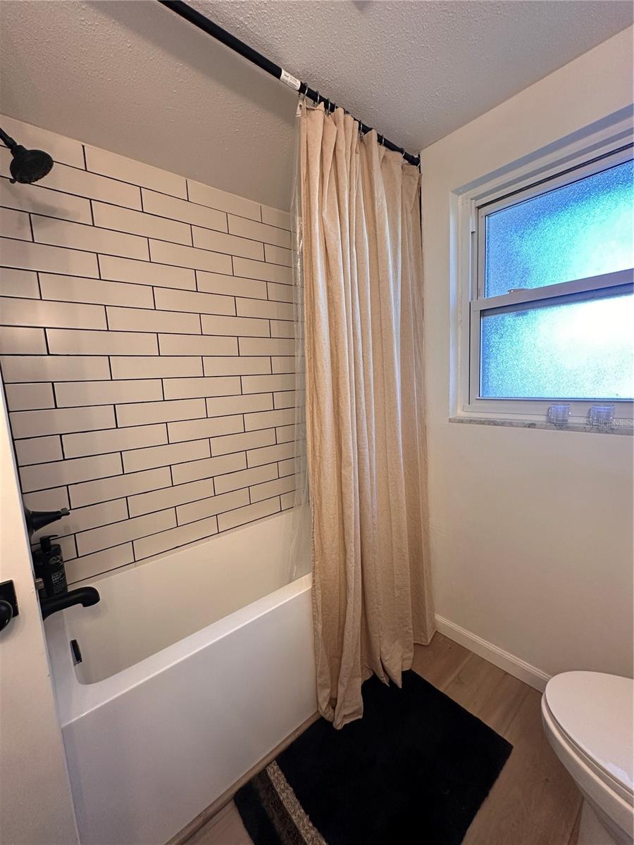 7521 BOUGENVILLE DR — photo 10