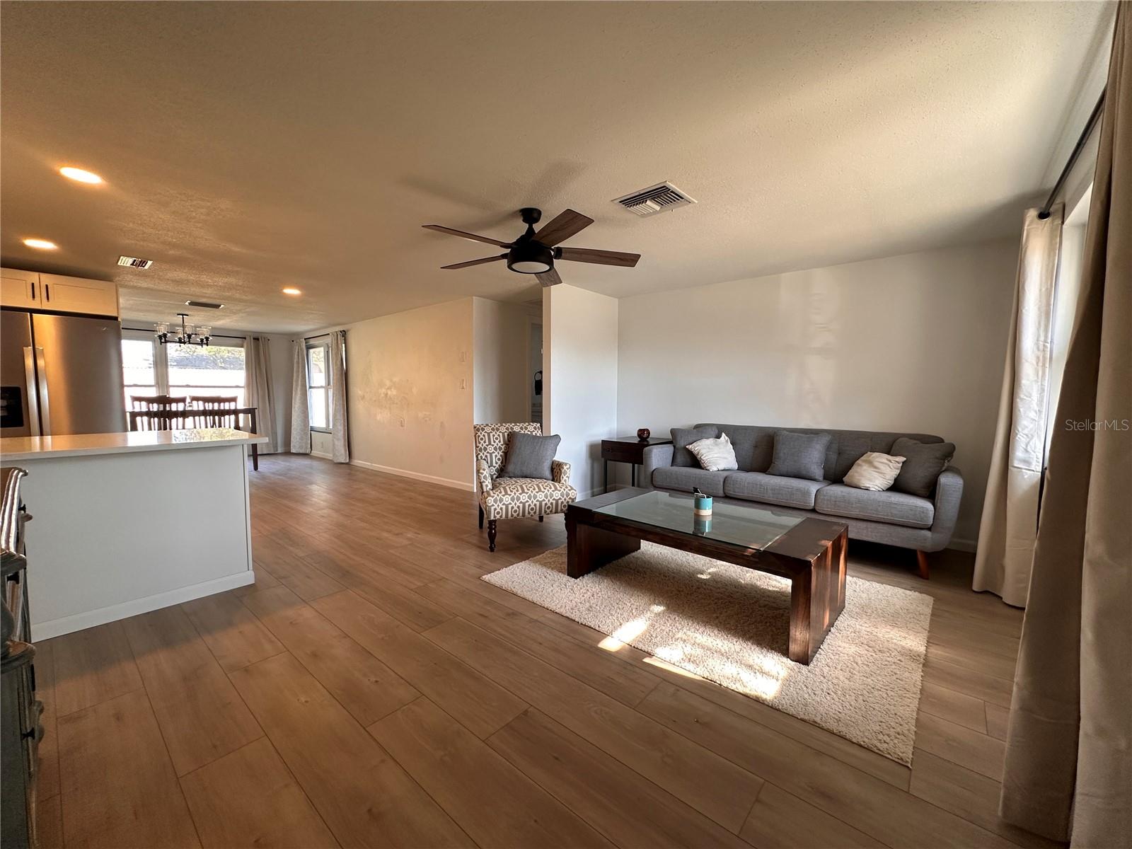 7521 BOUGENVILLE DR — photo 3
