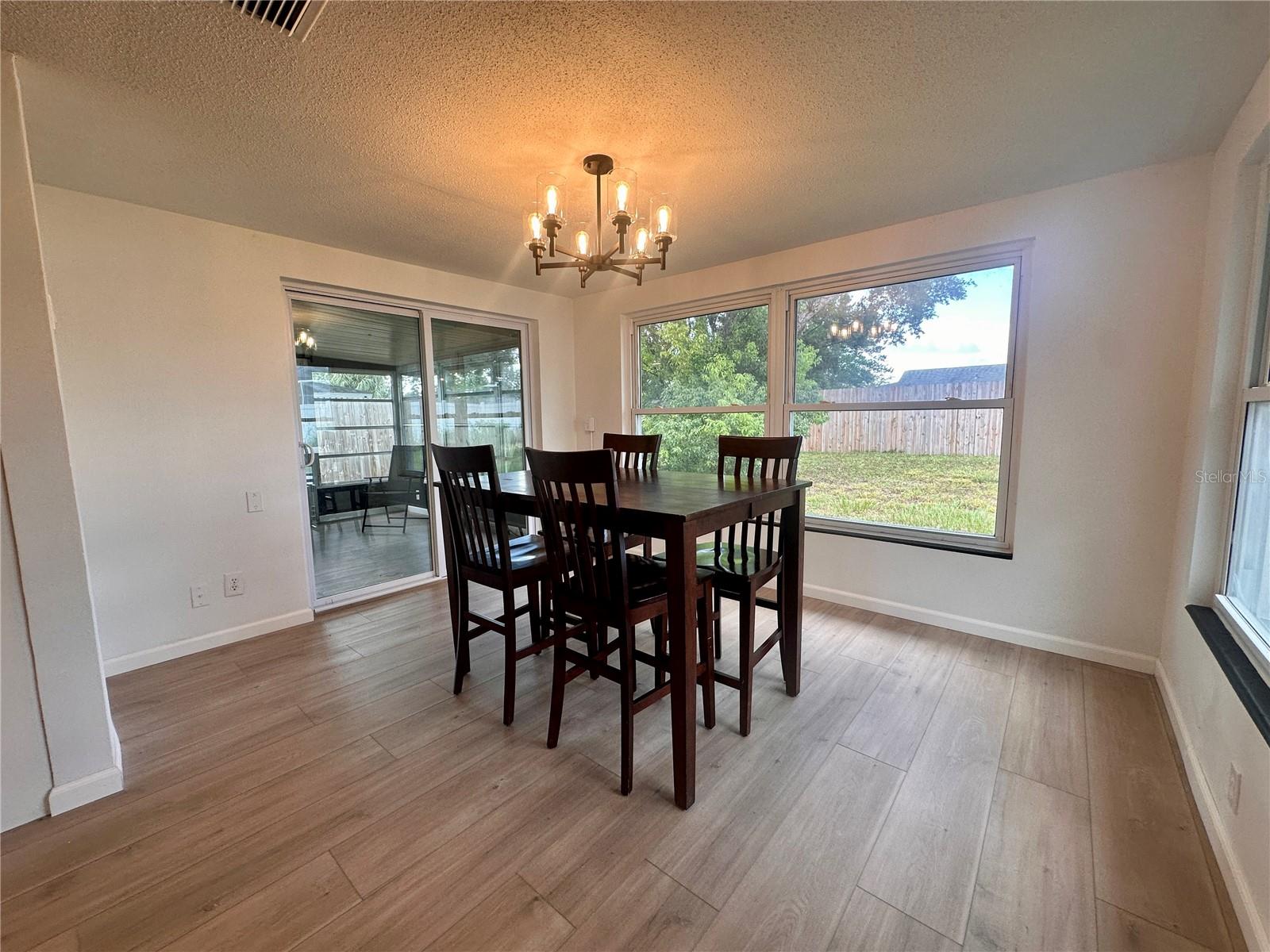 7521 BOUGENVILLE DR — photo 5