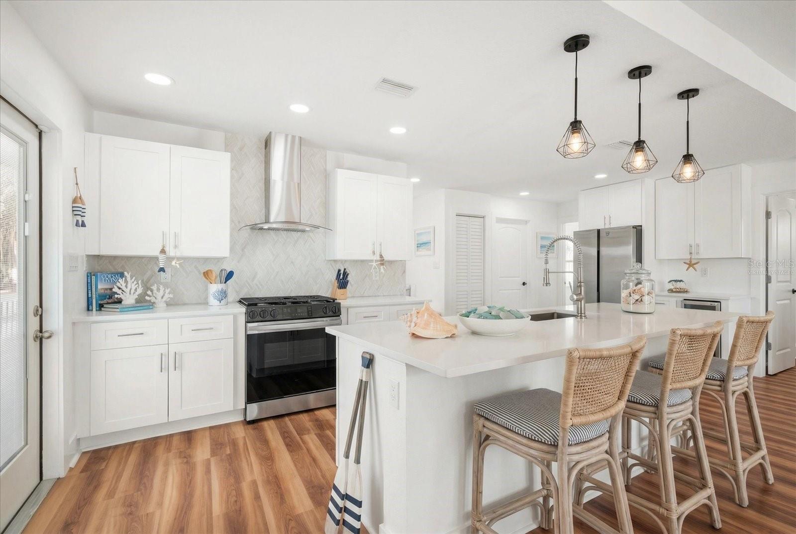 1038 ELDORADO AVE — photo 9