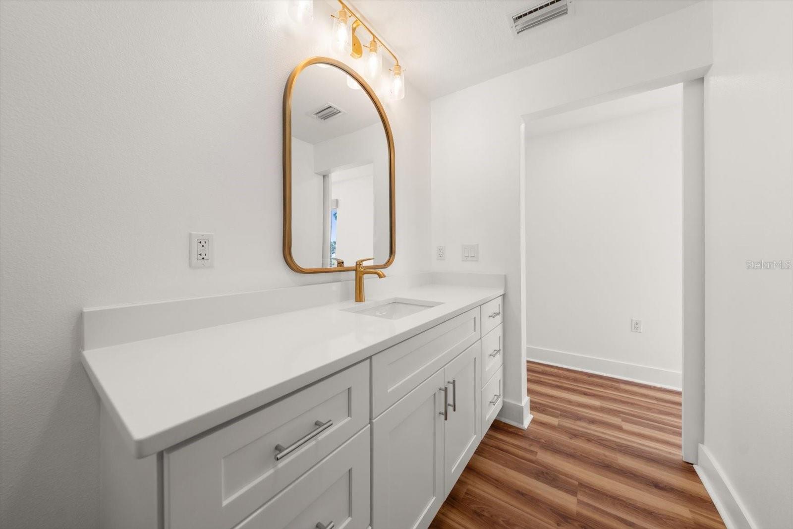 1038 ELDORADO AVE — photo 13